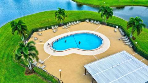 59 Preston B, Boca Raton FL - photo 12 of 35