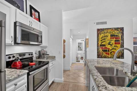 720 S Sapodilla Avenue #101, West Palm Beach FL - photo 6 of 49