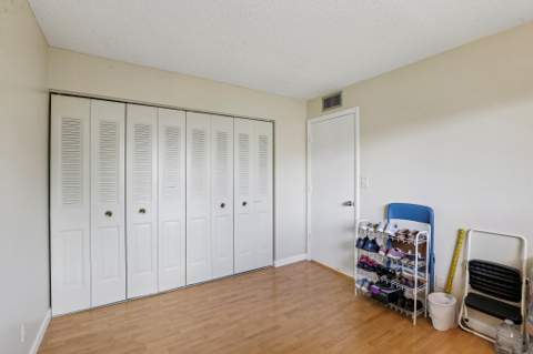 8400 Lagos De Campo Boulevard #303, Tamarac FL - photo 18 of 23