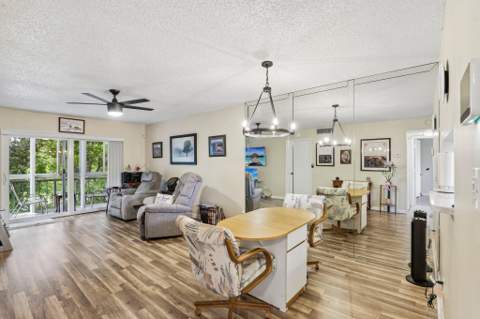 8400 Lagos De Campo Boulevard #303, Tamarac FL - photo 10 of 23