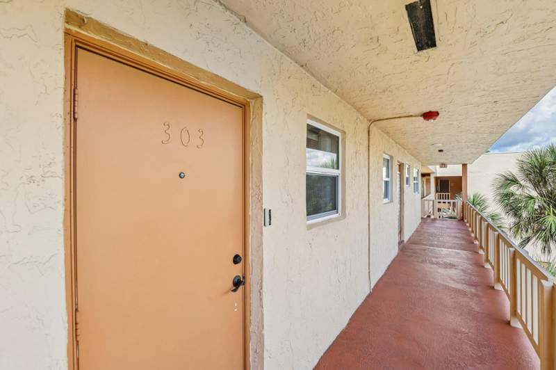 2 bedroom Condominium at 8400 Lagos De Campo Boulevard #303, Rokest Condominium Apartments, Tamarac — photo 2