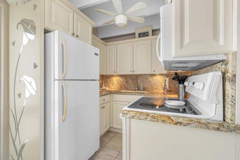 4001 S Ocean Boulevard, Palm Beach FL - photo 7 of 21