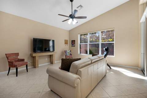 8691 Tierra Lago Cove, Lake Worth FL - photo 11 of 42