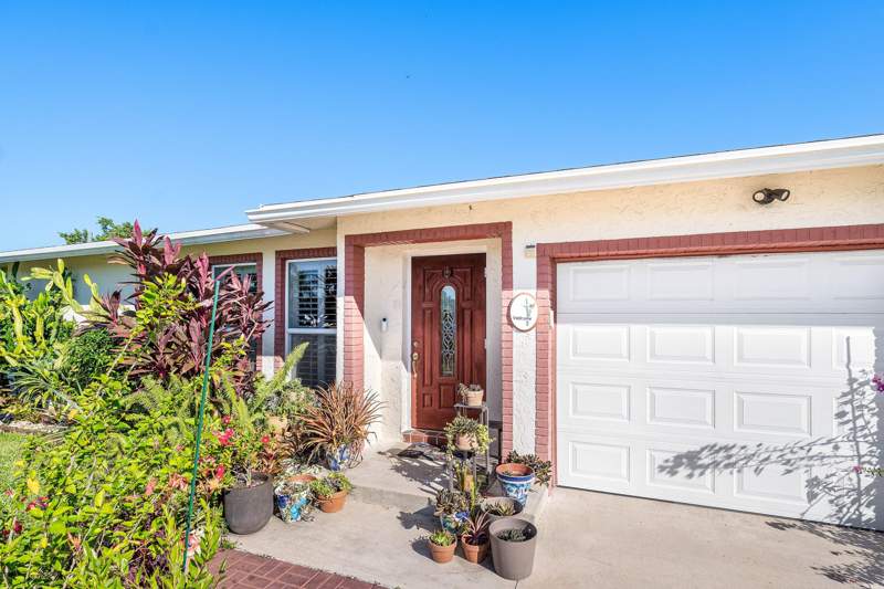 2 bedroom Single Family Residence at 6395 Whispering Wind Way, Coco Wood Lakes Sec 1, Delray Beach — photo 4