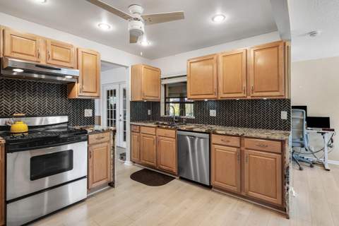 6395 Whispering Wind Way, Delray Beach FL - photo 7 of 44