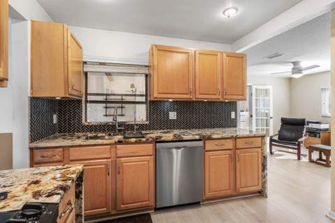 6395 Whispering Wind Way, Delray Beach FL - photo 8 of 44