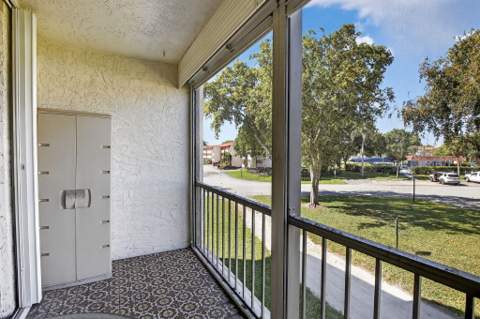 8921 S Hollybrook Boulevard #209, Pembroke Pines FL - photo 9 of 18