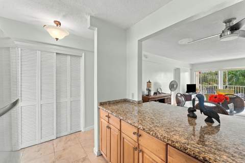 1511 SE 15th Court #306, Deerfield Beach FL - photo 10 of 25