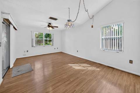 9 Cedar Circle, Boynton Beach FL - photo 10 of 41