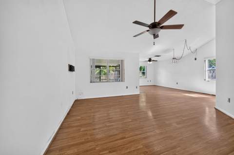9 Cedar Circle, Boynton Beach FL - photo 6 of 41