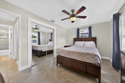 4821 SW 18th Street, Fort Lauderdale FL - photo 7 of 24