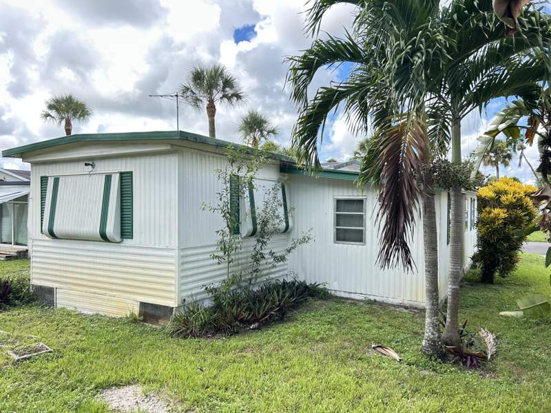 2 bedroom Mobile Home at 522 Hibiscus Drive, Pine Tree Park Co-Op, Deerfield Beach — photo 4