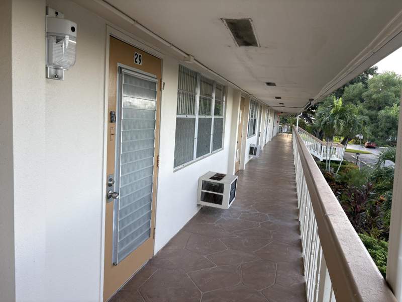 1 bedroom Condominium at 29 Richmond D Crescent, Richmond D Condo, Deerfield Beach — photo 4