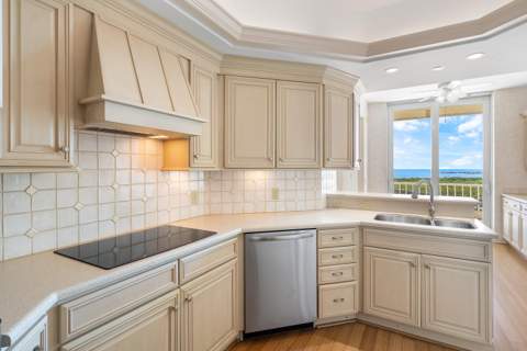 2920 SE Dune Drive #230, Hutchinson Island FL - photo 11 of 41