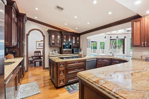2919 Banyan Blvd Circle, Boca Raton FL - photo 13 of 54