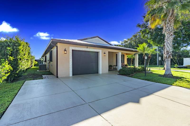 2 bedroom Single Family Residence at 2 S Granada Lane, Spanish Lakes One Leasehold Estates, Port St. Lucie — photo 4