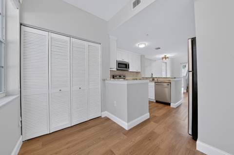 4772 Chancellor Drive #24, Jupiter FL - photo 11 of 42