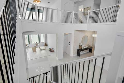 8209 Essex Country Club Drive, Boca Raton FL - photo 9 of 112