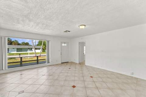 1810 NE 42nd Street, Pompano Beach FL - photo 12 of 40