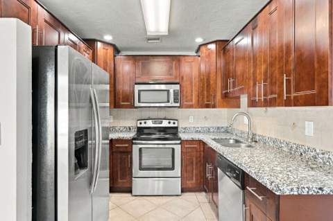 1810 NE 42nd Street, Pompano Beach FL - photo 13 of 40