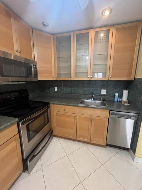 278 Seville L, Delray Beach FL - photo 9 of 13