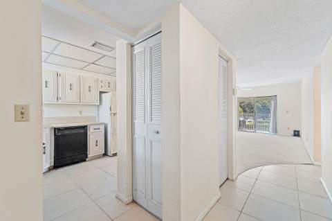 18081 SE Country Club Drive #19-188, Jupiter FL - photo 21 of 37