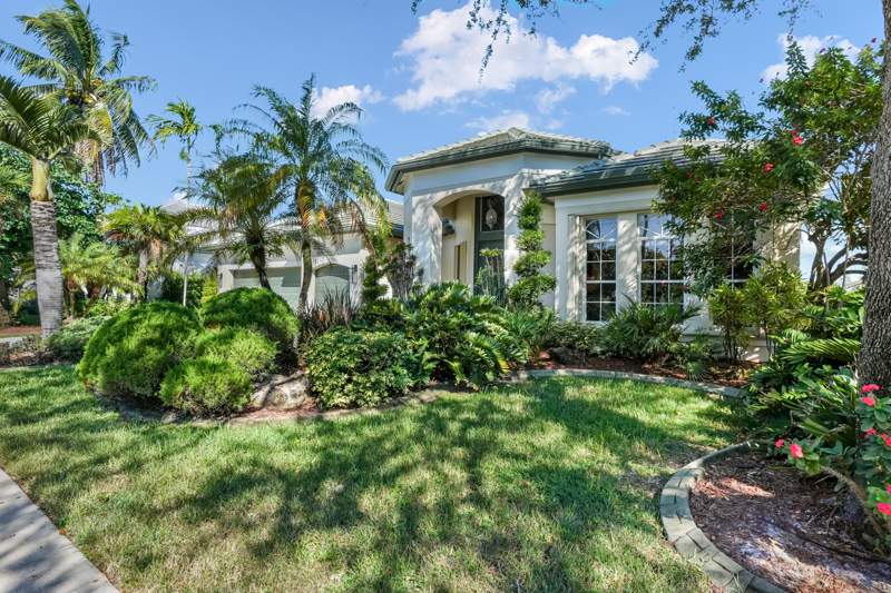 3 bedroom Single Family Residence at 8047 N Savannah Circle, Rolling Hills Golf & Tennis Club, Davie — photo 2