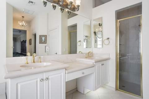 8047 N Savannah Circle, Davie FL - photo 16 of 69