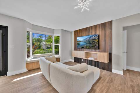 1011 SE 2nd Avenue, Pompano Beach FL - photo 22 of 70