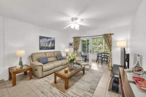 5141 W Oakland Park Boulevard #104, Lauderdale Lakes FL - photo 7 of 23