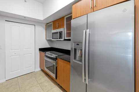 600 S Dixie Highway #825, West Palm Beach FL - photo 6 of 23