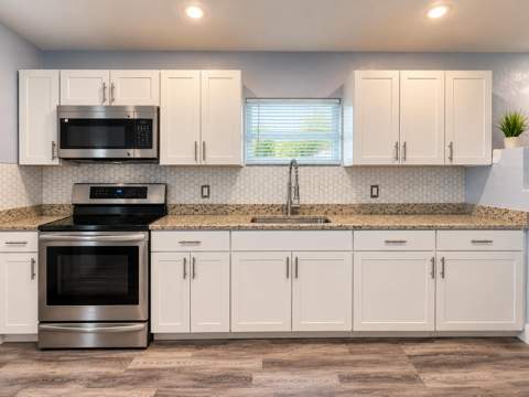 173 W 16th Street, Riviera Beach FL - photo 9 of 30