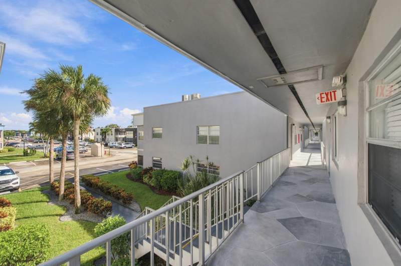 2 bedroom Condominium at 186 Burgundy D, Kings Point Burgundy Condos, Delray Beach — photo 5