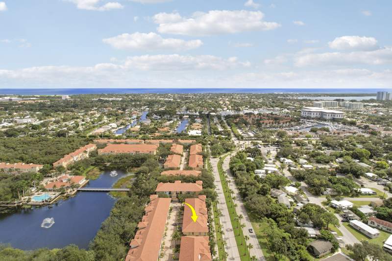 2 bedroom Townhouse at 2548 Gardens Parkway, Harbour Oaks, Palm Beach Gardens — photo 5