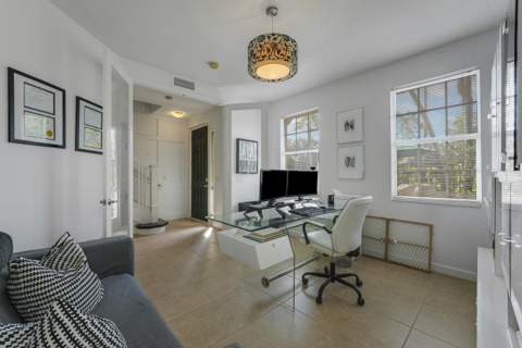 2548 Gardens Parkway, Palm Beach Gardens FL - photo 9 of 58