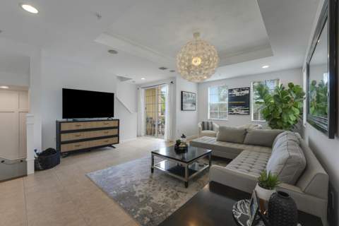 2548 Gardens Parkway, Palm Beach Gardens FL - photo 13 of 58