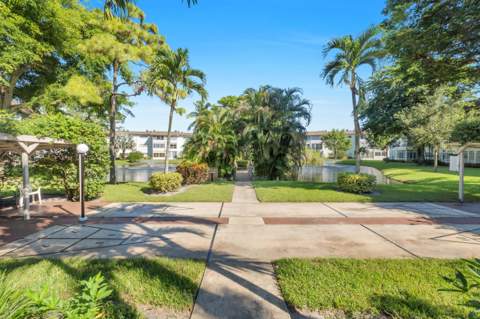 5141 W Oakland Park Boulevard #104, Lauderdale Lakes FL - photo 16 of 23