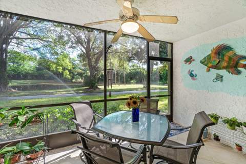 5087 Oakhill Lane, Delray Beach FL - photo 17 of 48