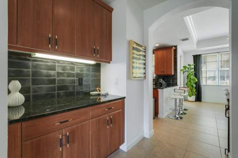 2548 Gardens Parkway, Palm Beach Gardens FL - photo 17 of 58