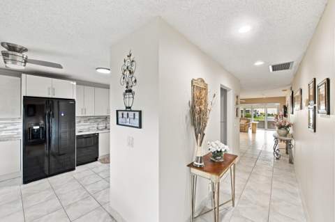 1541 NW 18th #102, Delray Beach FL - photo 10 of 53