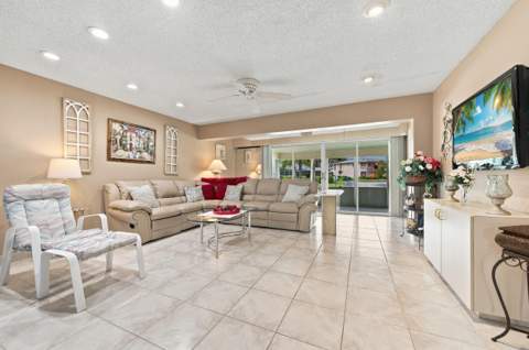 1541 NW 18th #102, Delray Beach FL - photo 6 of 53