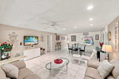 1541 NW 18th #102, Delray Beach FL - photo 8 of 53