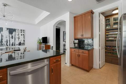 2548 Gardens Parkway, Palm Beach Gardens FL - photo 23 of 58