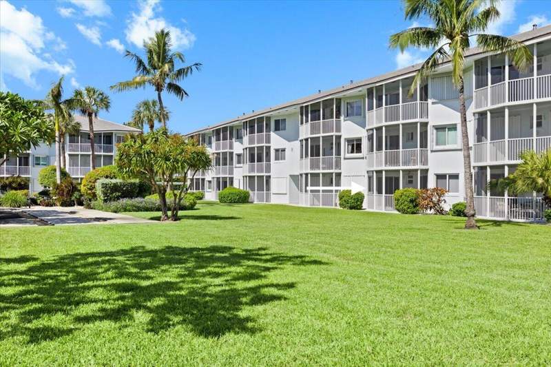 2 bedroom Condominium at 2700 Banyan Road #C 3, Boca Raton Harbour Apts Condo, Boca Raton — photo 4