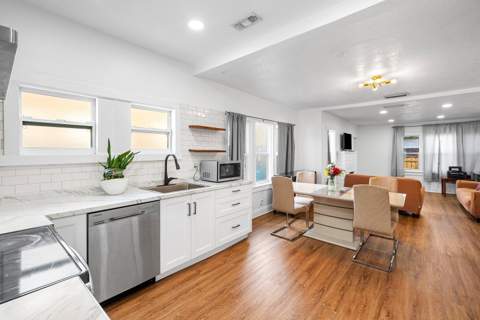 120 NW 4th Avenue, Boynton Beach FL - photo 9 of 38