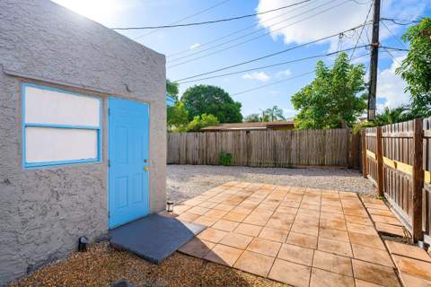 120 NW 4th Avenue, Boynton Beach FL - photo 23 of 38