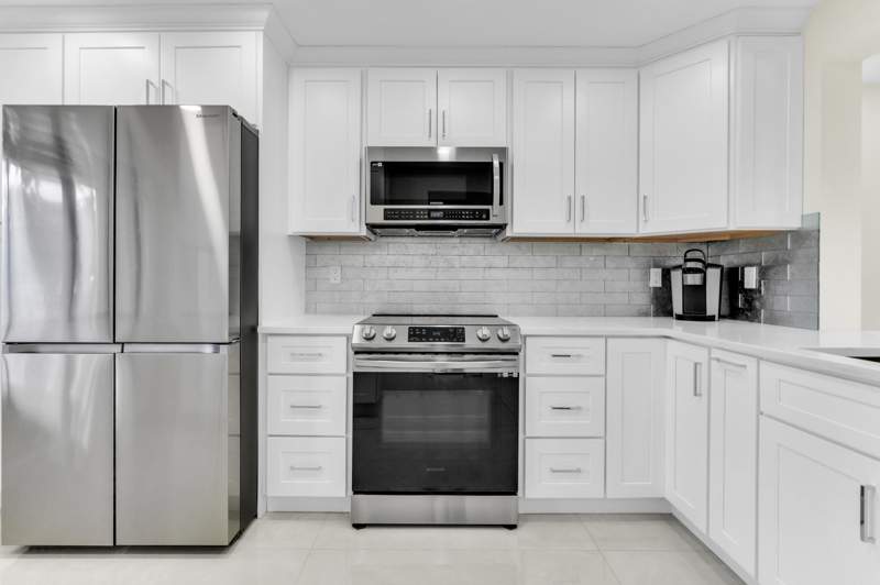 2 bedroom Condominium at 7320 Amberly Lane #208, Huntington Lakes Sec Four Condos, Delray Beach — photo 2
