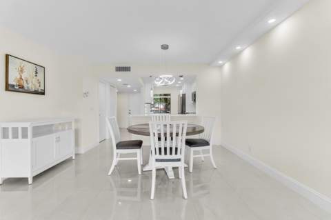 7320 Amberly Lane #208, Delray Beach FL - photo 13 of 64