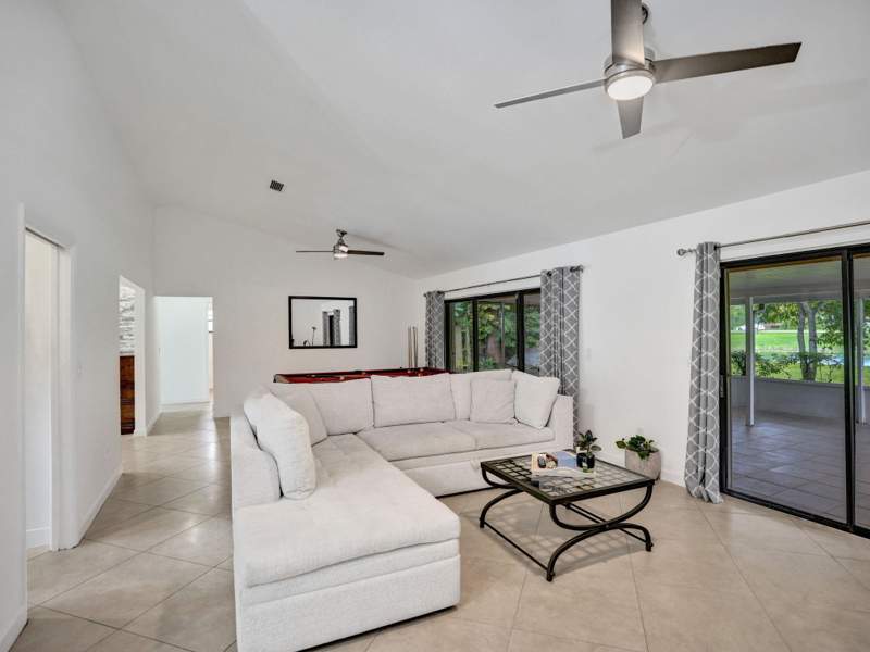 3 bedroom Single Family Residence at 5713 Adair Way, Lakes of Lantana Phase 1A, Lake Worth — photo 4