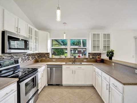 5713 Adair Way, Lake Worth FL - photo 6 of 50